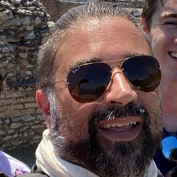 Logo Marcel Van Kesteren